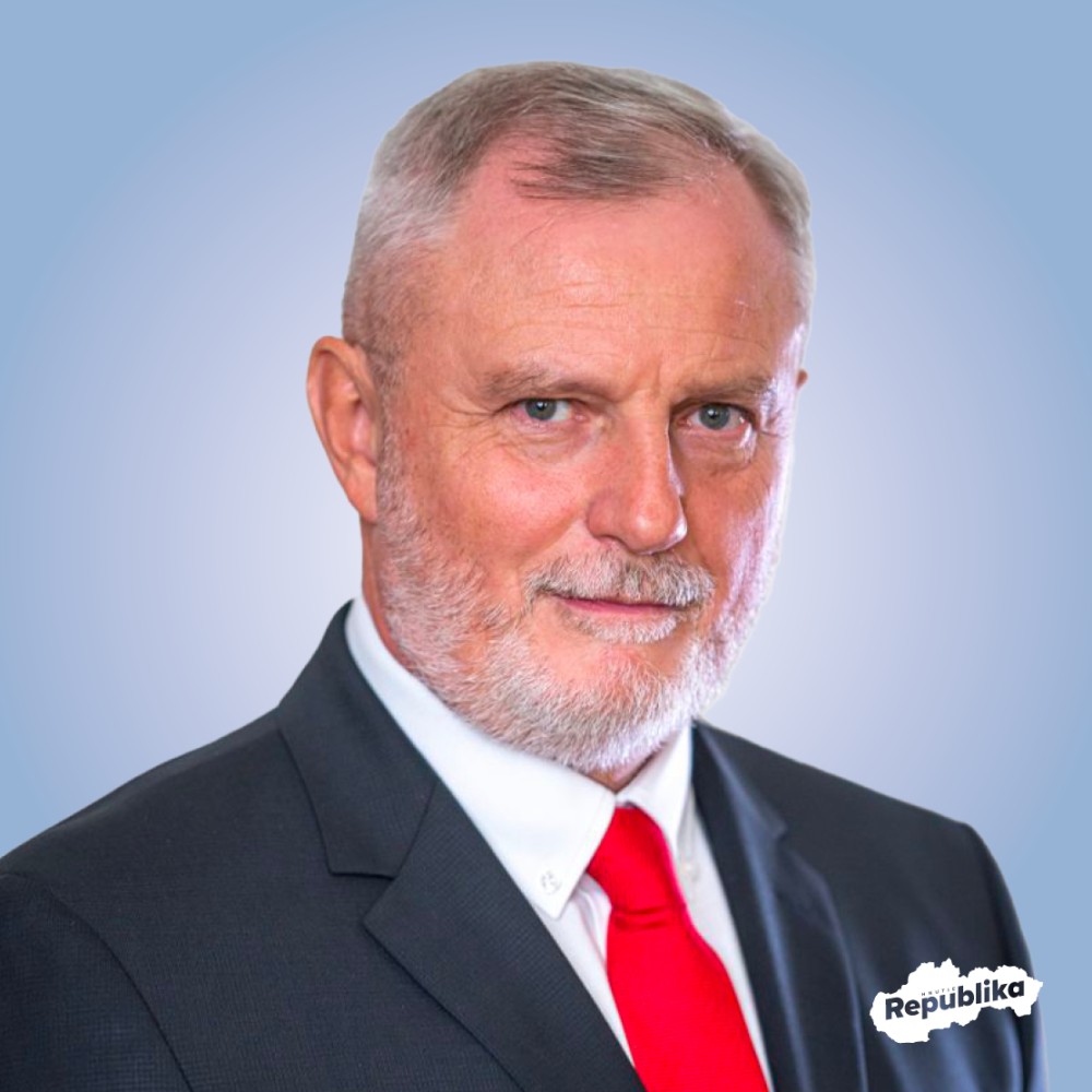 JUDr. Ing. Miloš Sušarský, LL.M. Predseda odborného tímu pre národohospodárske záležitosti hnutia Republika