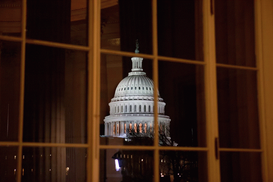 Budova amerického Kongresu ve Washingtonu Budova amerického Kongresu ve Washingtonu - 42TČen