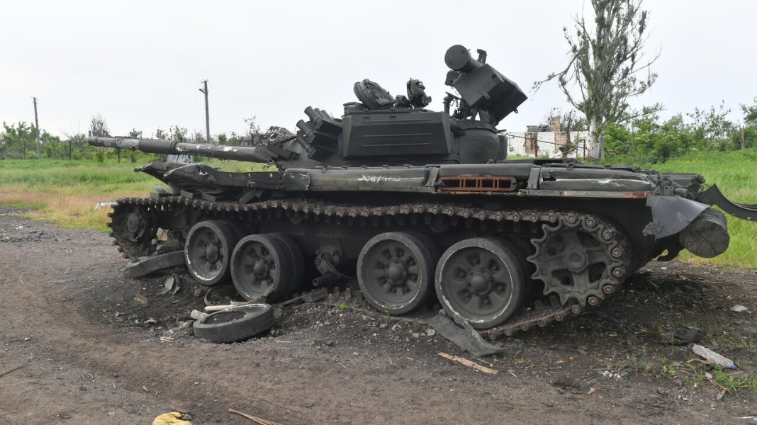 Zničený tank Ozbrojených sil Ukrajiny Zničený tank Ozbrojených sil Ukrajiny - 42TČen