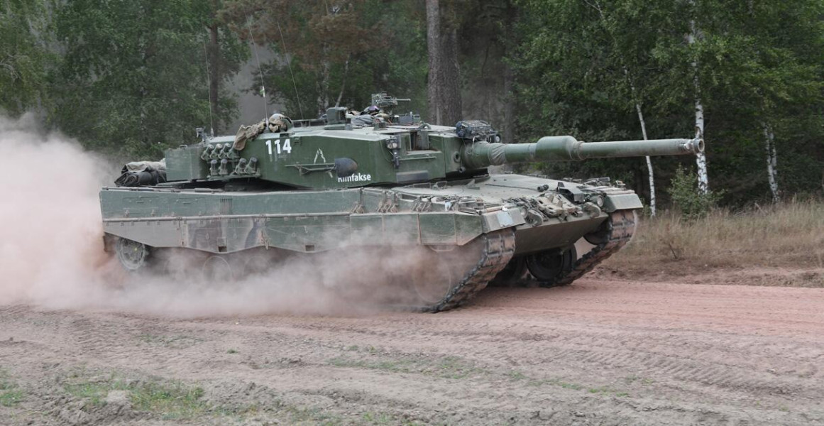 Tank Leopard 2A4M Tank Leopard 2A4M - 42TČen