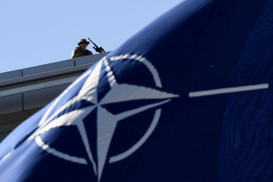 Vlajka NATO Vlajka NATO - 42TČen