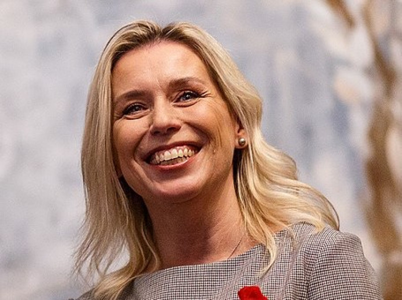Danuše Nerudová, ekonomka a nezávislá kandidátka do EP Danuše Nerudová, ekonomka a nezávislá kandidátka do EP - 42TČen