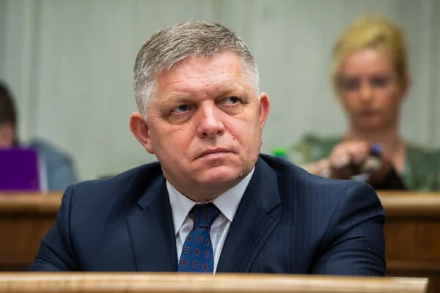 Fico-TASR.webp Fico-TASR.webp - 42TČen