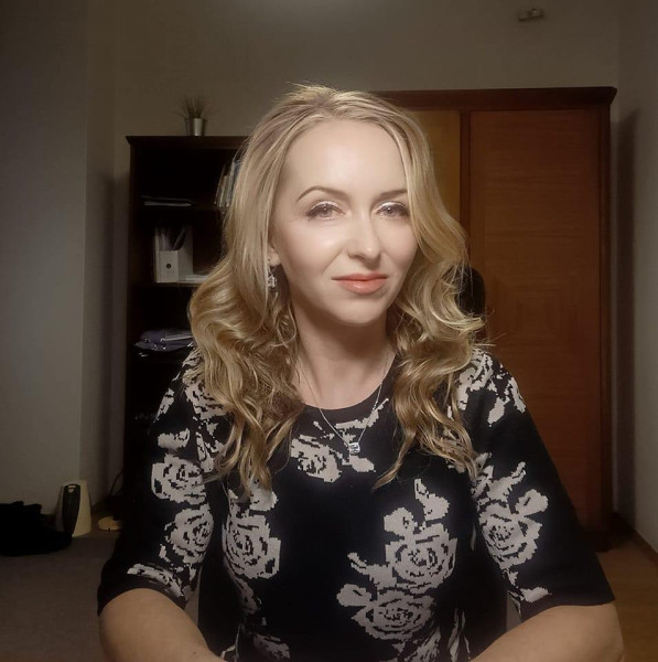 Poslankyně za SPD Karla Maříková Poslankyně za SPD Karla Maříková - 42TČen