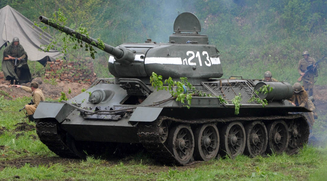 Ruský tank T-34 Ruský tank T-34 - 42TČen