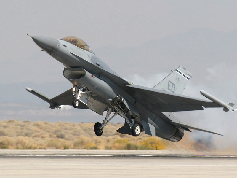 F-16 F-16 - 42TČen