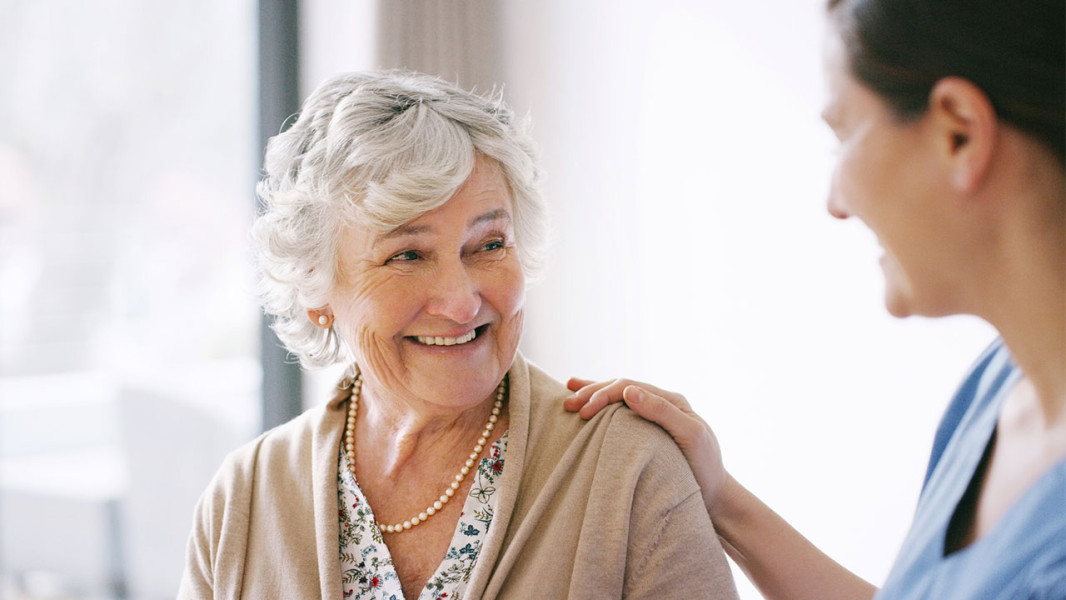 happy-senior-woman.jpg happy-senior-woman.jpg - 42TČen