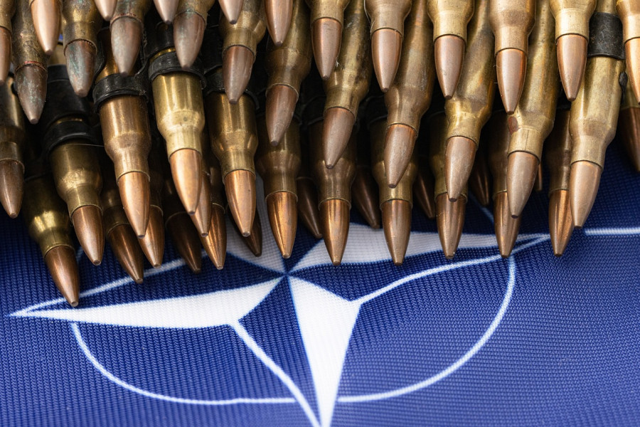 Munice NATO s ochuzeným uranem Munice NATO s ochuzeným uranem - 42TČen