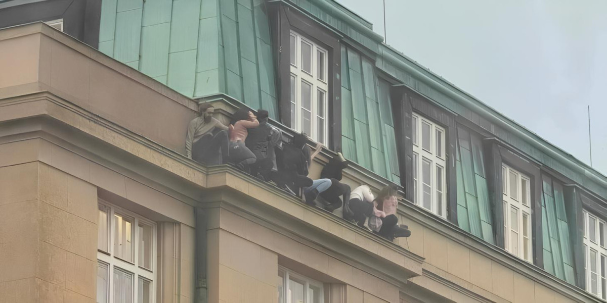 Od tragické střelby na Filozofické fakultě Univerzity Karlovy uplynuly dva roky - 42TČen