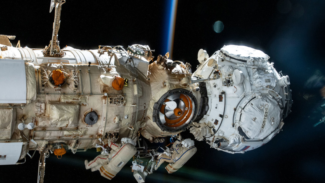 ruskoeuspace.jpg ruskoeuspace.jpg - 42TČen