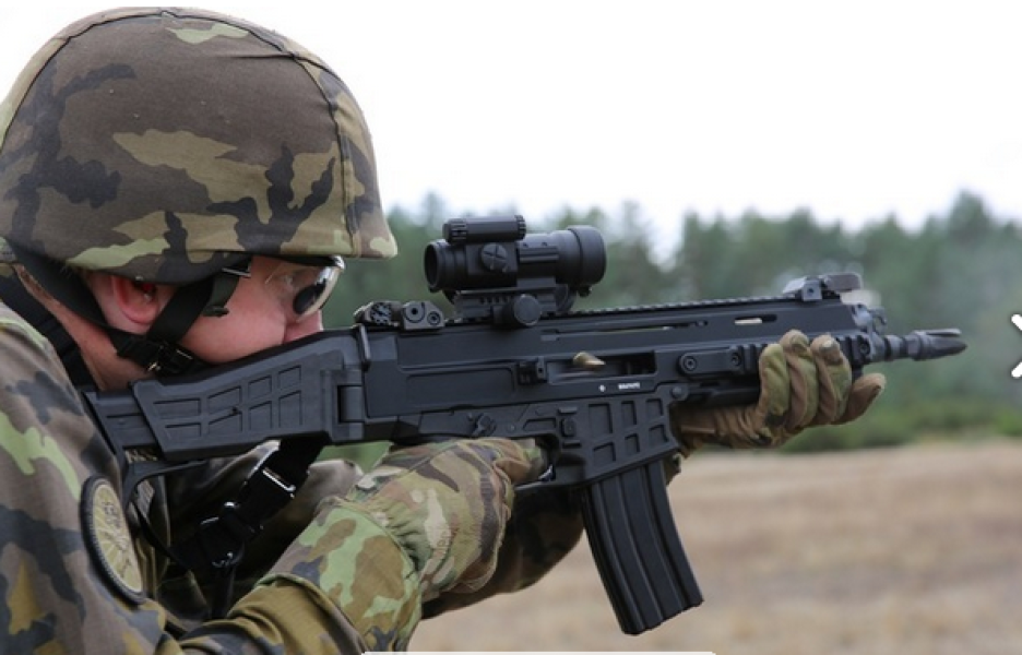 Voják s útočnou puškou CZ BREN 2 Voják s útočnou puškou CZ BREN 2 - 42TČen
