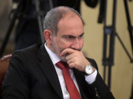 Arménský premiér Nikol Pašinjan - 42TČen
