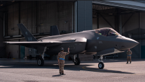Itálská stíhačka F-35 Lighting v Estonsku - 42TČen