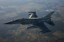 Stíhačka F-16 - 42TČen